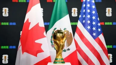 “激战一触即发！迪拜青年国民迎战利雅得新月，强者对决，悬念重重！”