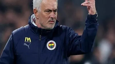 辽宁惊险逆袭，加时狂轰江苏152分！赵继伟16+7+8再创新高，莫兰德12+21领跑战史！